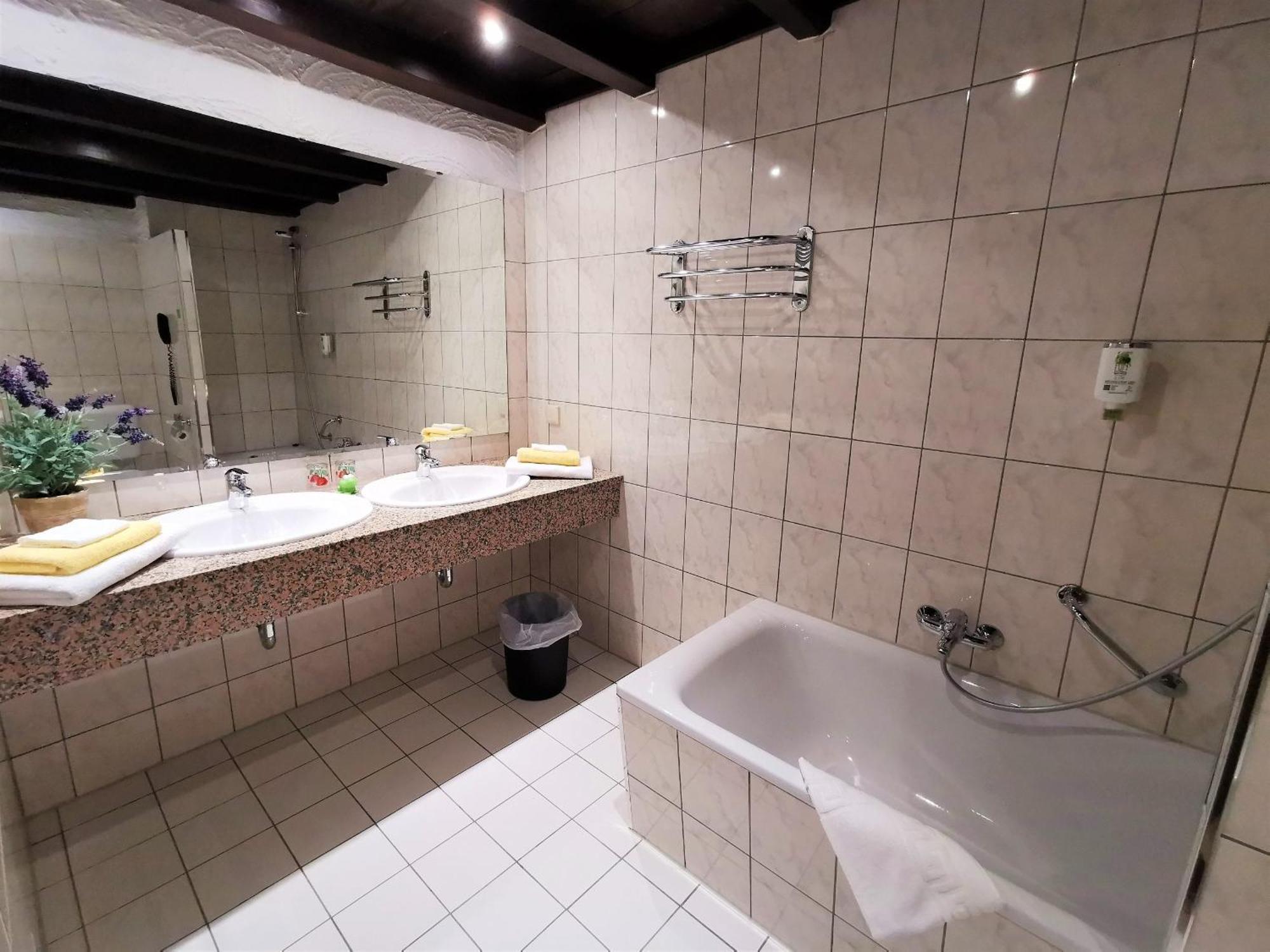 Contel Hotel Кобленц Экстерьер фото